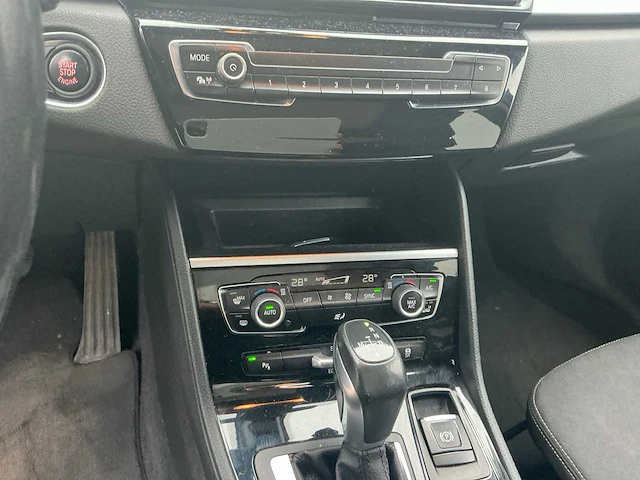 2017 bmw 216d - afbeelding 10 van  35
