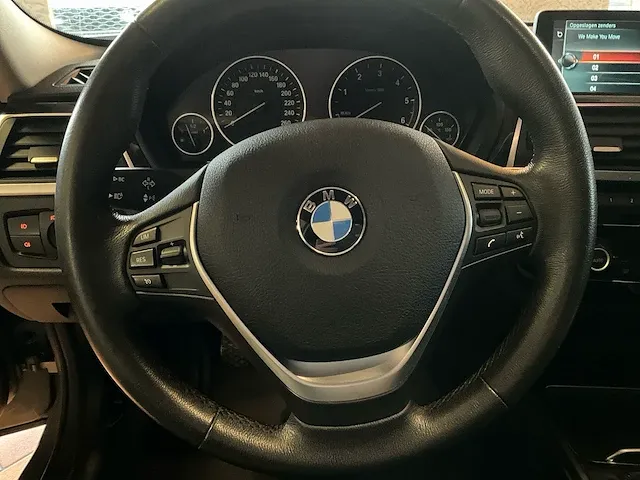 2017 bmw 318d personenauto - afbeelding 9 van  37