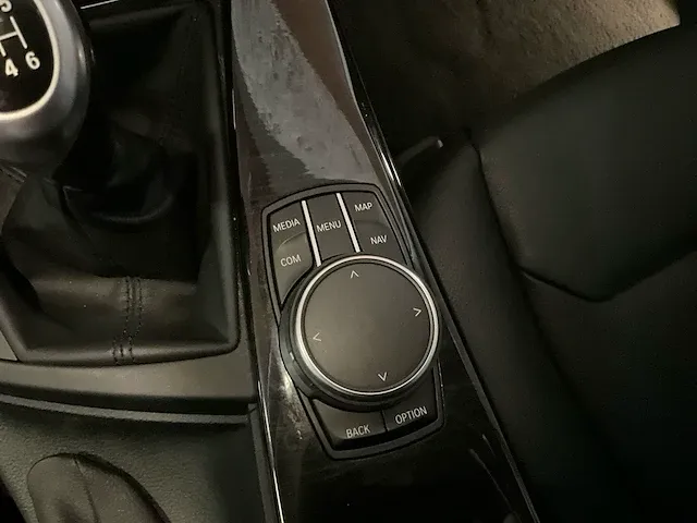 2017 bmw 318d personenauto - afbeelding 16 van  37