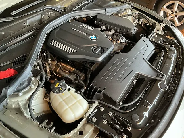 2017 bmw 318d personenauto - afbeelding 25 van  37