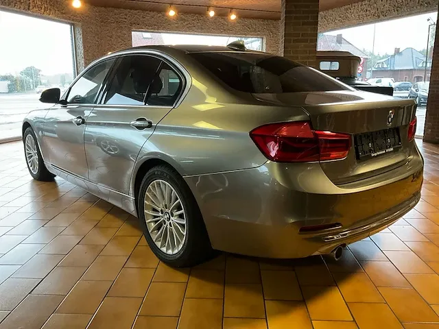 2017 bmw 318d personenauto - afbeelding 32 van  37