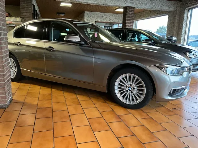 2017 bmw 318d personenauto - afbeelding 35 van  37