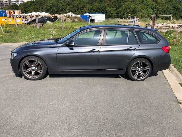 2017 bmw 318d touring facelift - afbeelding 12 van  27