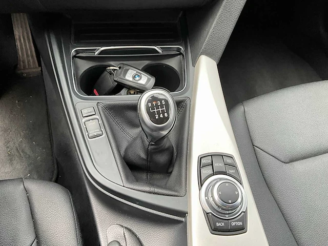 2017 bmw 318i personenauto - afbeelding 6 van  35
