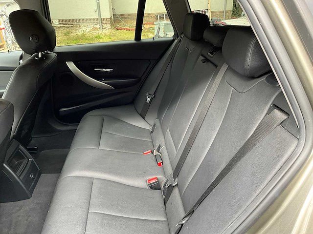 2017 bmw 318i personenauto - afbeelding 4 van  35