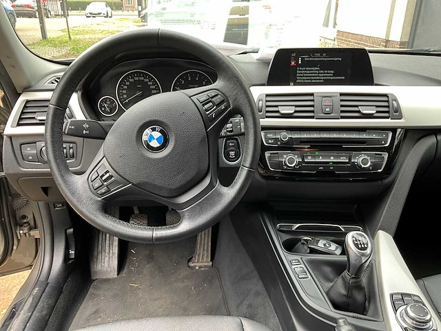 2017 bmw 318i personenauto - afbeelding 5 van  35