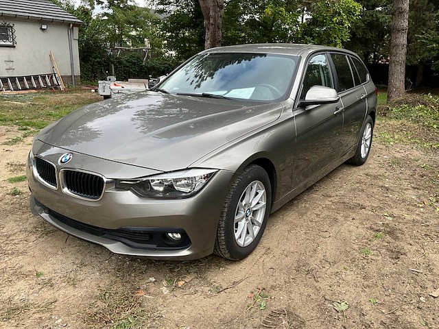 2017 bmw 318i personenauto - afbeelding 1 van  35