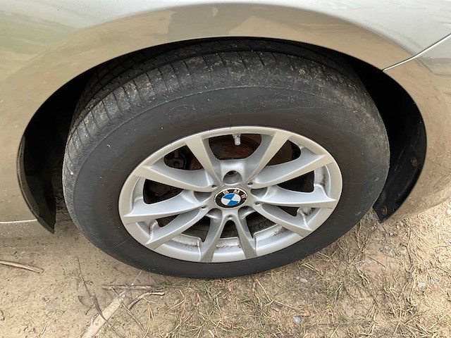 2017 bmw 318i personenauto - afbeelding 18 van  35