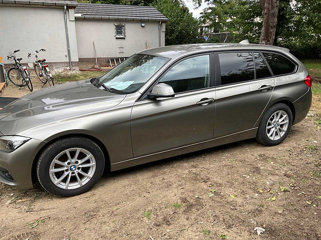 2017 bmw 318i personenauto - afbeelding 23 van  35
