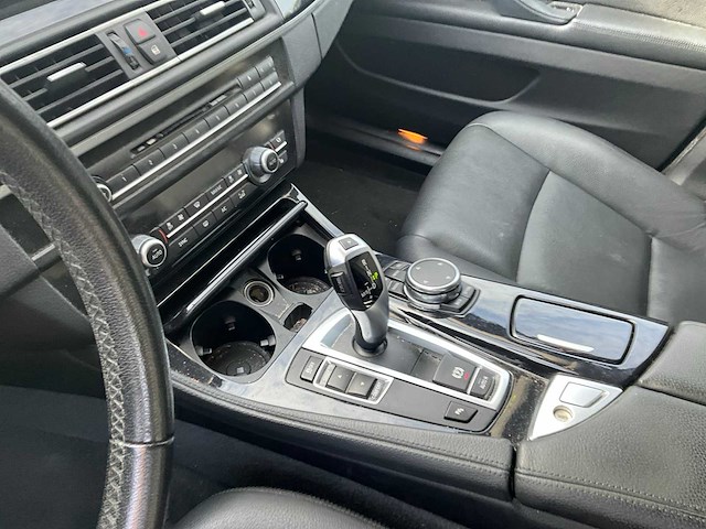 2017 bmw 518d wagen - afbeelding 29 van  45