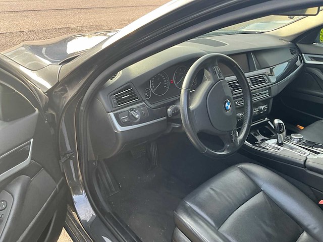 2017 bmw 518d wagen - afbeelding 32 van  45