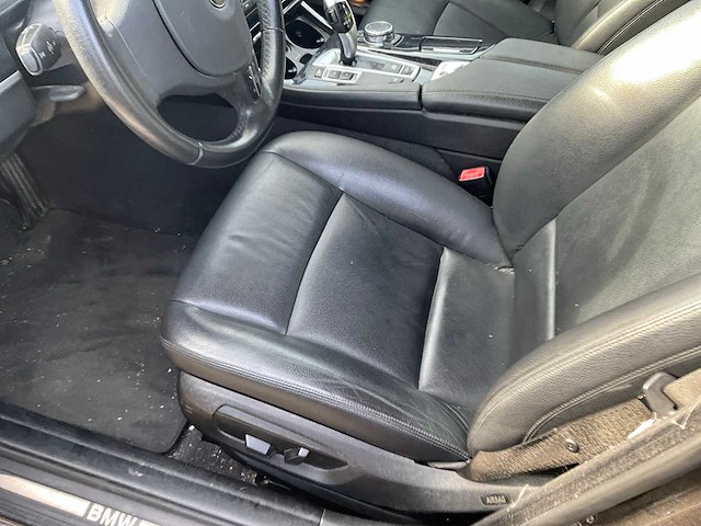 2017 bmw 518d wagen - afbeelding 35 van  45