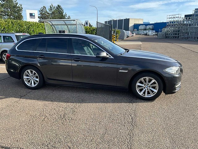 2017 bmw 518d wagen - afbeelding 34 van  45