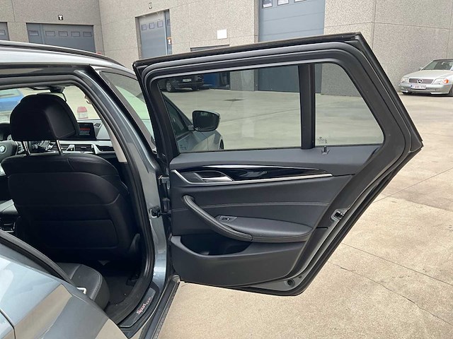 2017 bmw 520d xdrive - afbeelding 31 van  53