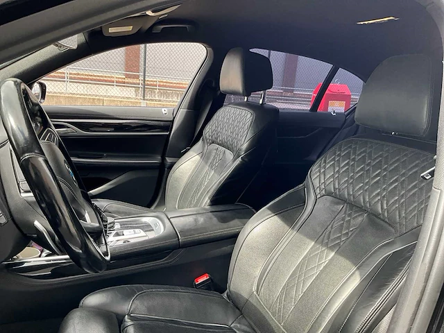 2017 bmw 740d xdrive personenauto - afbeelding 14 van  50