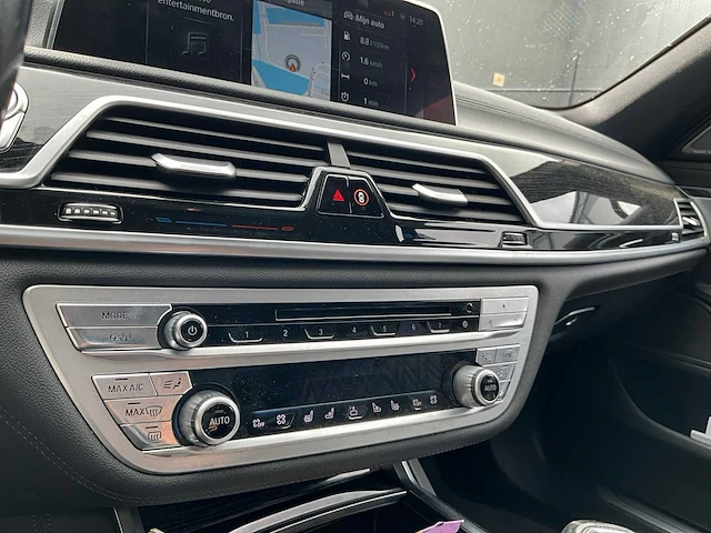2017 bmw 740d xdrive personenauto - afbeelding 26 van  50