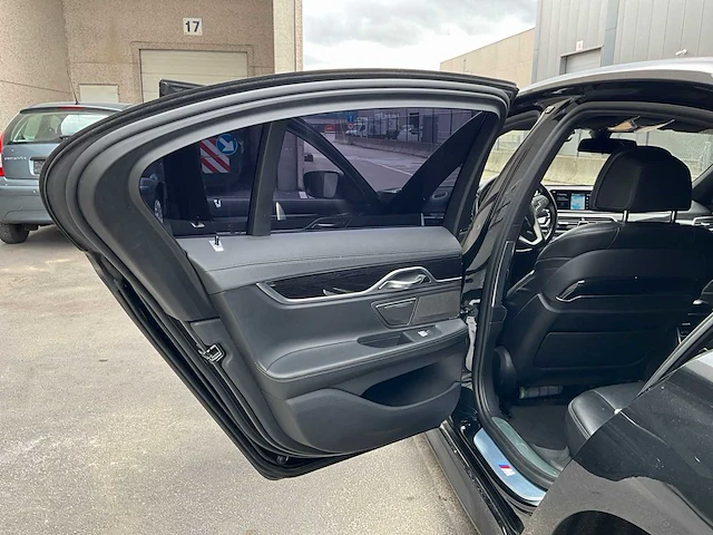 2017 bmw 740d xdrive personenauto - afbeelding 33 van  50