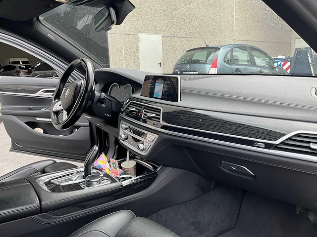 2017 bmw 740d xdrive personenauto - afbeelding 41 van  50