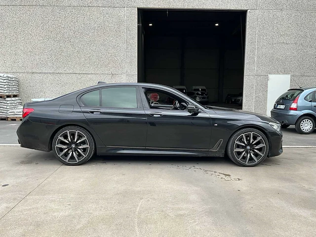 2017 bmw 740d xdrive personenauto - afbeelding 34 van  50