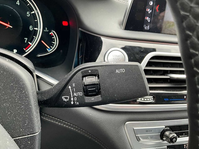 2017 bmw 750i xdrive personenauto - afbeelding 16 van  44