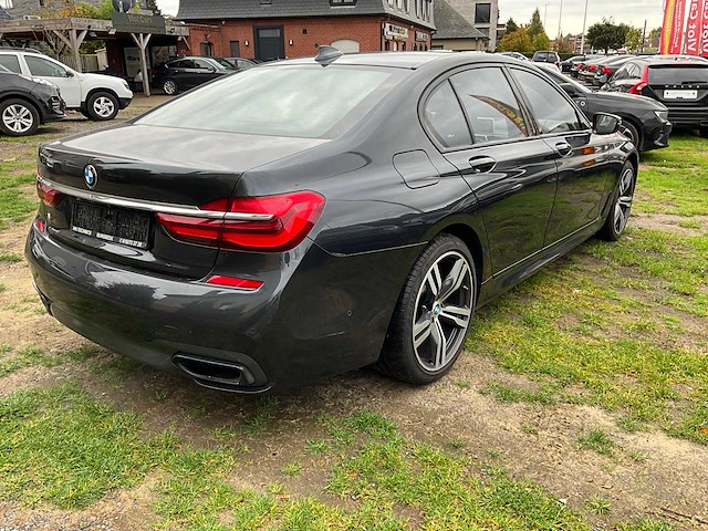 2017 bmw 750i xdrive personenauto - afbeelding 41 van  44