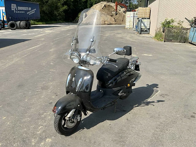 2017 btc snorscooter zn50qt-e scooter - afbeelding 1 van  20