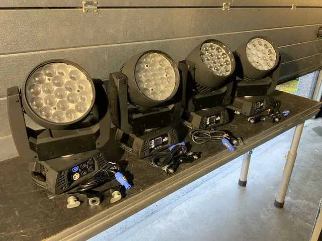 2017 chauvet rogue r2 wash moving head (4x) - afbeelding 1 van  11