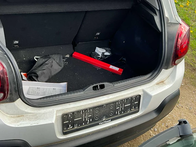 2017 citroën c3 hatchback 1.6d personenauto ongevalwagen - afbeelding 9 van  27
