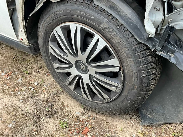 2017 citroën c3 hatchback 1.6d personenauto ongevalwagen - afbeelding 13 van  27