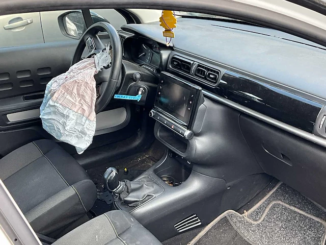 2017 citroën c3 hatchback 1.6d personenauto ongevalwagen - afbeelding 15 van  27
