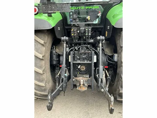 2017 deutz-fahr 6175 rcshift vierwielaangedreven landbouwtractor - afbeelding 26 van  28