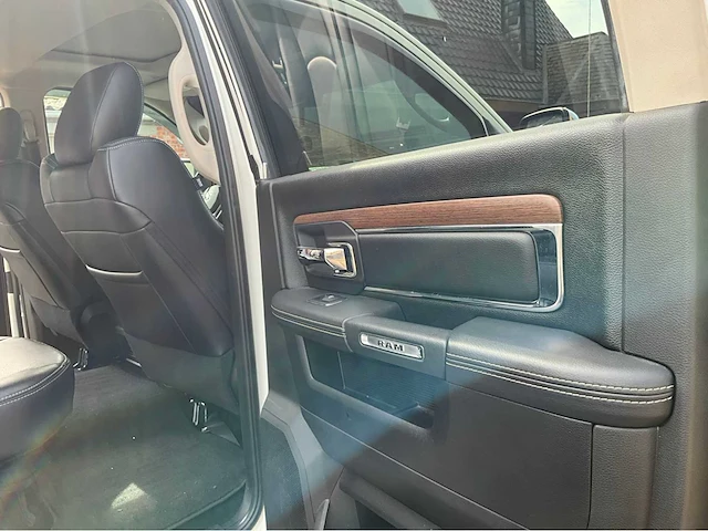 2017 dodge ram 1500 laramie - personenauto - afbeelding 60 van  84