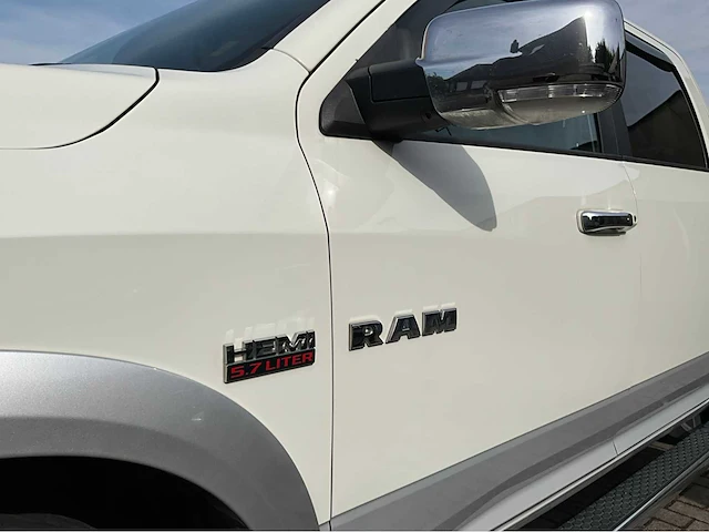 2017 dodge ram 1500 laramie - personenauto - afbeelding 65 van  84