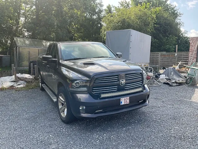 2017 dodge ram 1500 sport bedrijfswagen - afbeelding 1 van  14