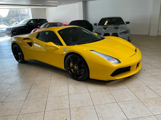 2017 ferrari 488 spider sportwagen - afbeelding 6 van  65