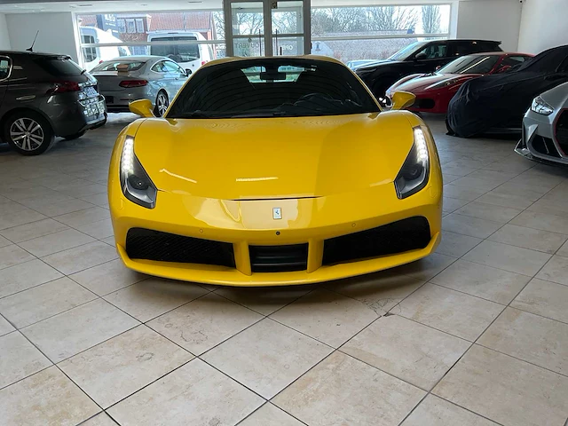 2017 ferrari 488 spider sportwagen - afbeelding 9 van  65