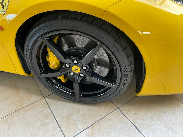 2017 ferrari 488 spider sportwagen - afbeelding 22 van  65