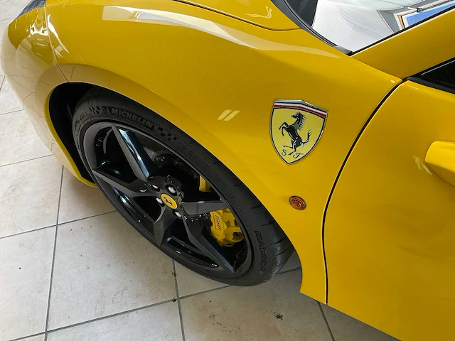 2017 ferrari 488 spider sportwagen - afbeelding 25 van  65
