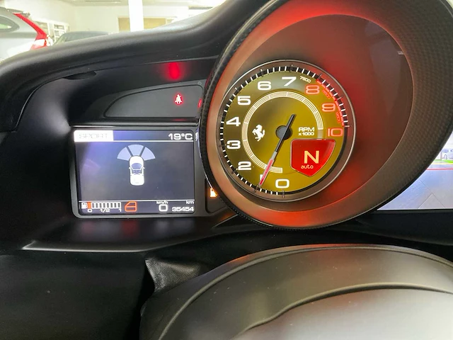 2017 ferrari 488 spider sportwagen - afbeelding 35 van  65