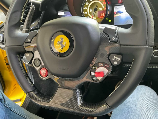 2017 ferrari 488 spider sportwagen - afbeelding 37 van  65