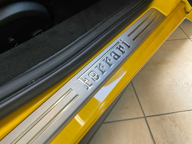 2017 ferrari 488 spider sportwagen - afbeelding 43 van  65