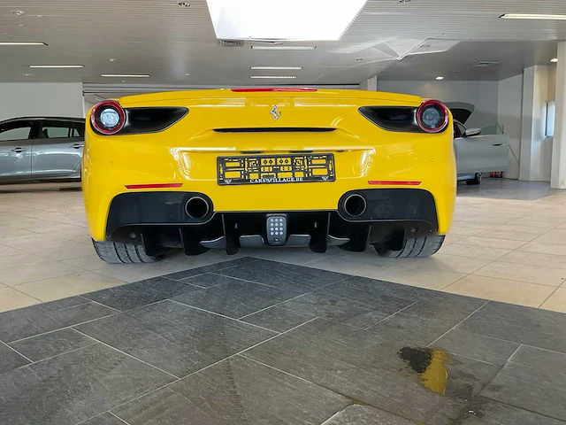 2017 ferrari 488 spider sportwagen - afbeelding 65 van  65