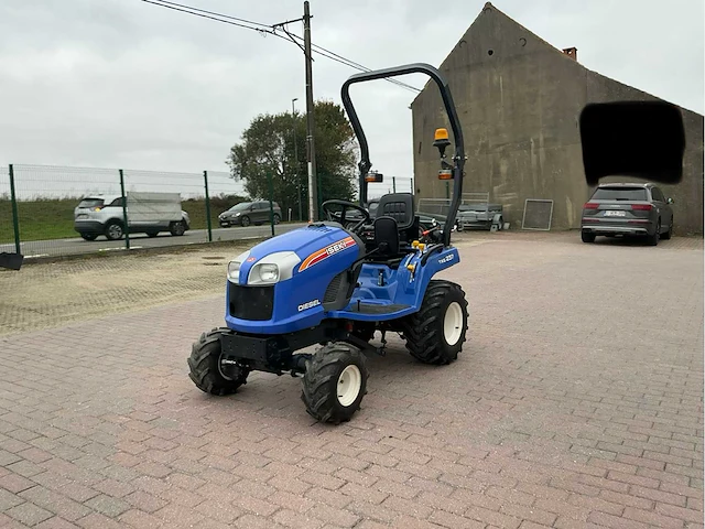 2017 iseki txg 237 tuintractor - afbeelding 1 van  30