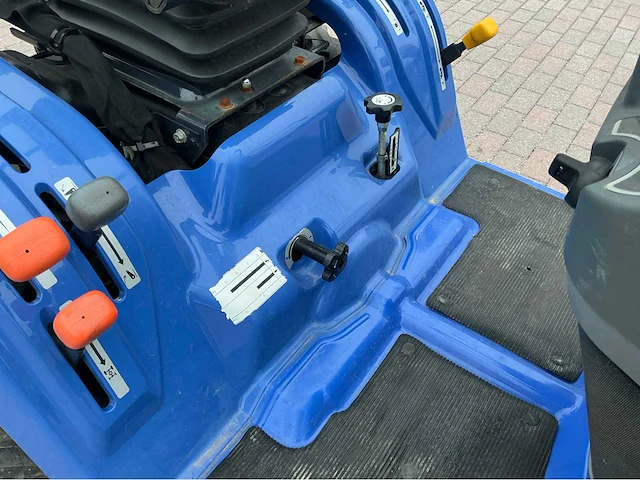 2017 iseki txg 237 tuintractor - afbeelding 15 van  30