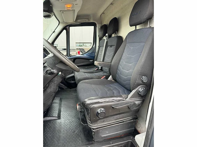 2017 iveco daily 35c21 - lichte vrachtwagen - afbeelding 21 van  21