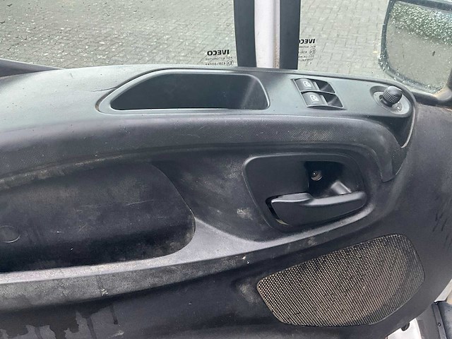 2017 iveco lichte vracht - 3l - afbeelding 19 van  49