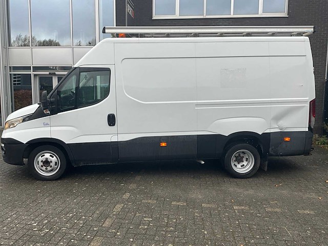 2017 iveco lichte vracht - 3l - afbeelding 12 van  49