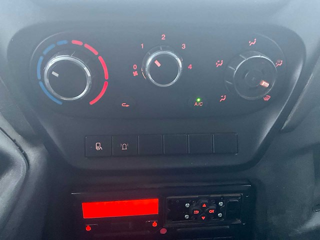 2017 iveco lichte vracht - 3l - afbeelding 27 van  49