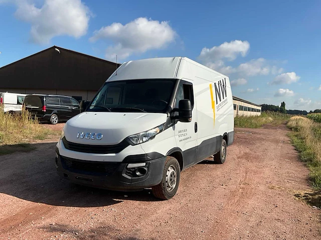 2017 iveco lichte vracht - afbeelding 1 van  44