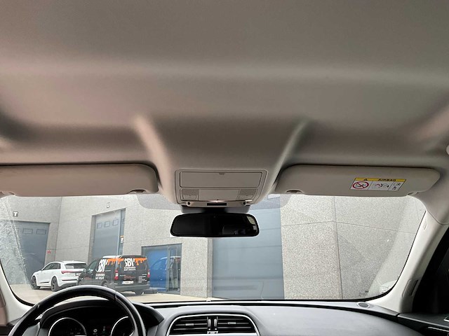 2017 jaguar f-pace 20d awd - afbeelding 17 van  49